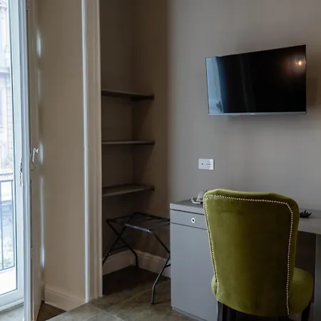 Guest house Leone D'autore - Rooftop Centro Storico Naples