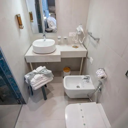 Casa de hóspedes Leone D'autore - Rooftop Centro Storico 4*