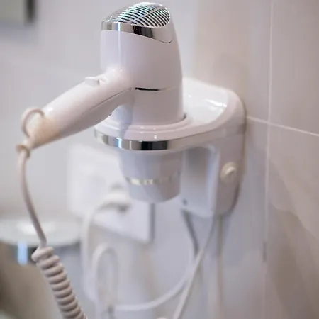 Konukevi Leone D'autore - Rooftop Centro Storico 4*