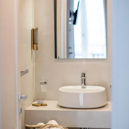 Leone D'autore - Rooftop Centro Storico Konukevi 4*